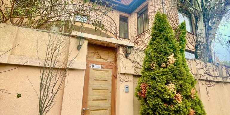 7 bedrooms home sale for redecorating in Odesa Ukraine, photo 15